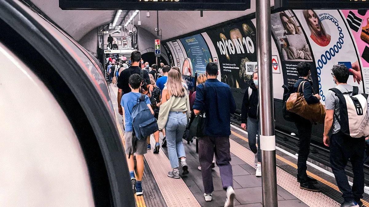 A busy London station at rush hour